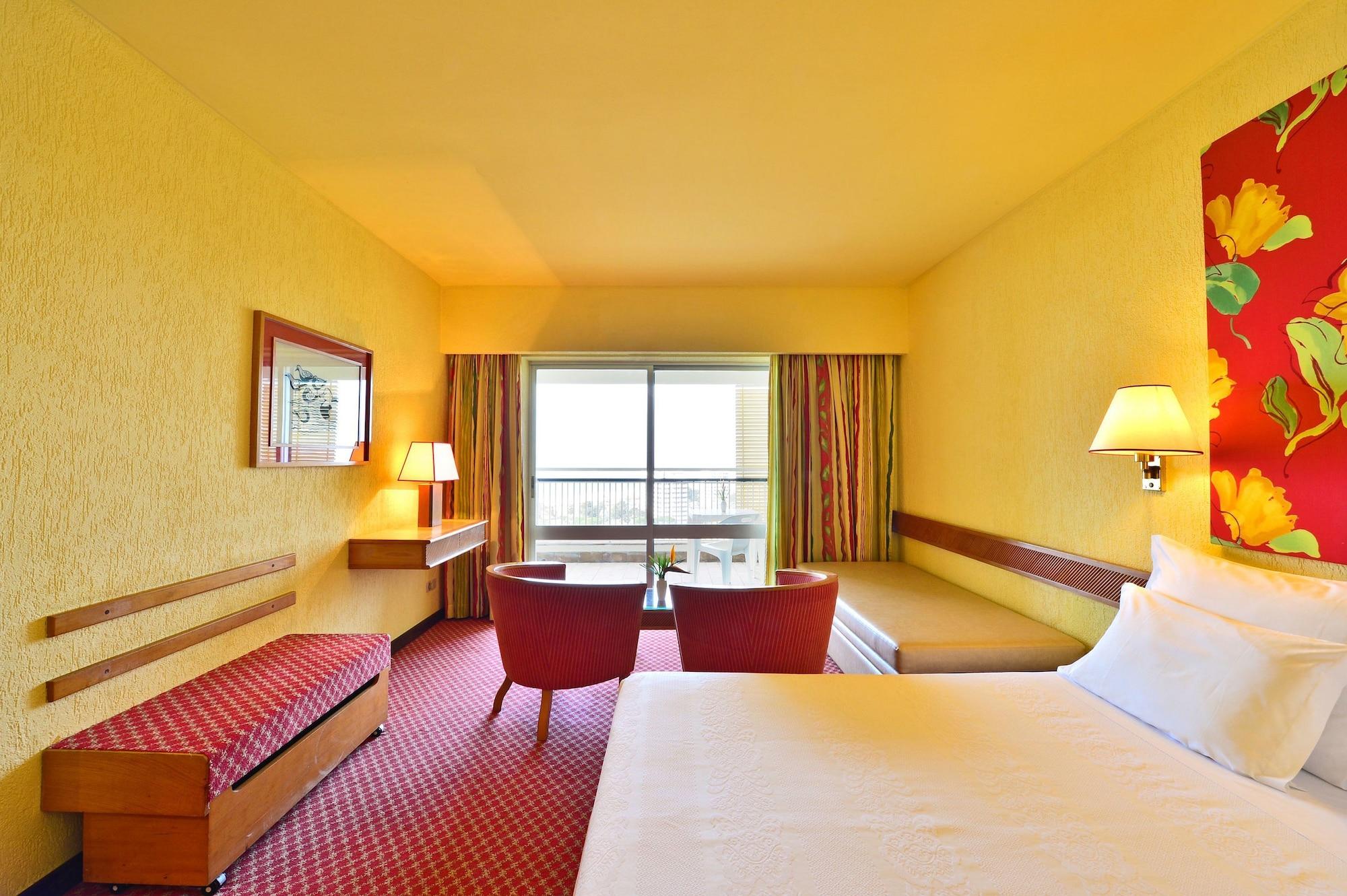 Pestana Blue Alvor Beach Esterno foto A room at the hotel