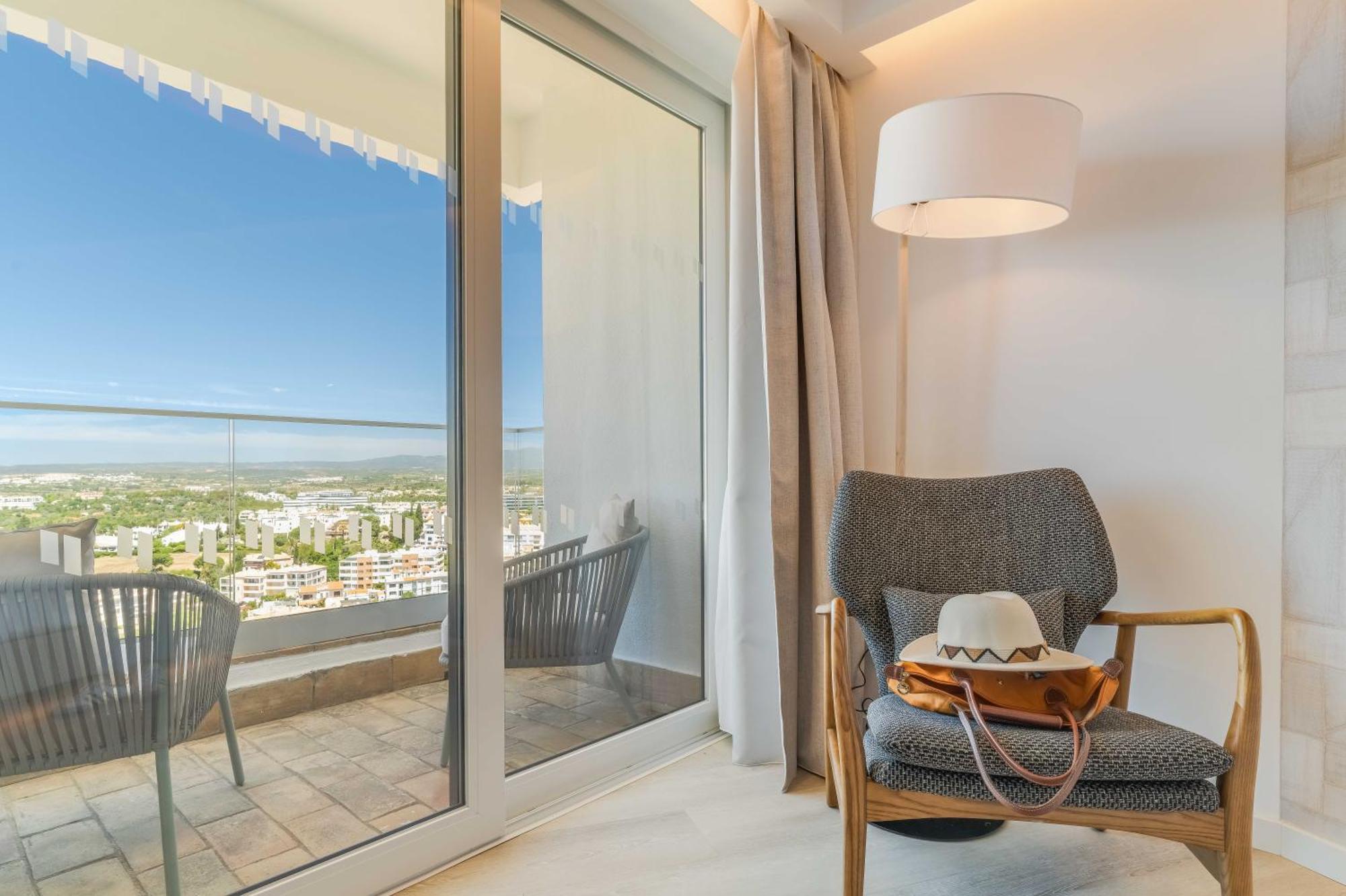 Pestana Blue Alvor Beach Esterno foto A room at the hotel