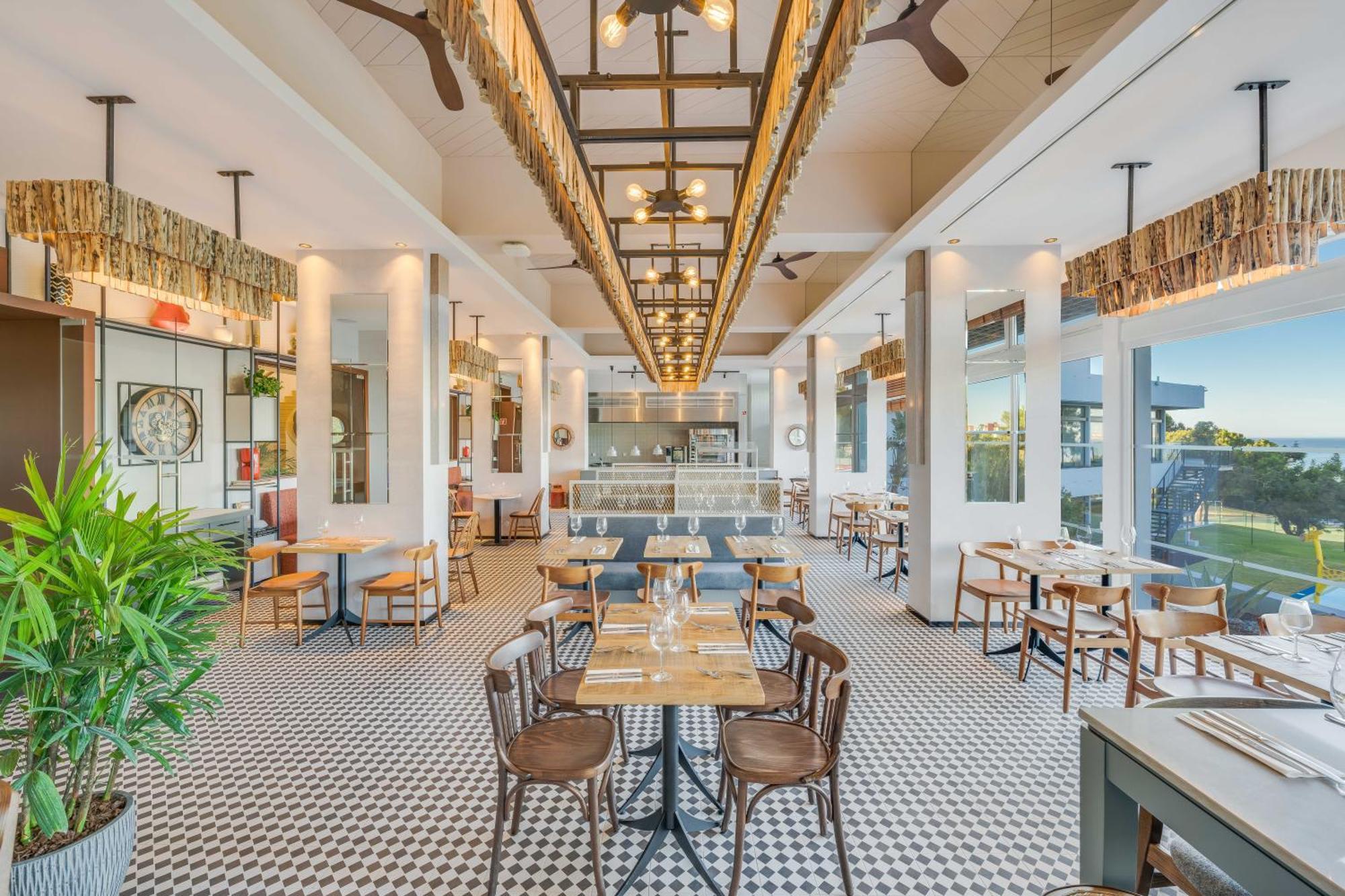 Pestana Blue Alvor Beach Esterno foto The restaurant