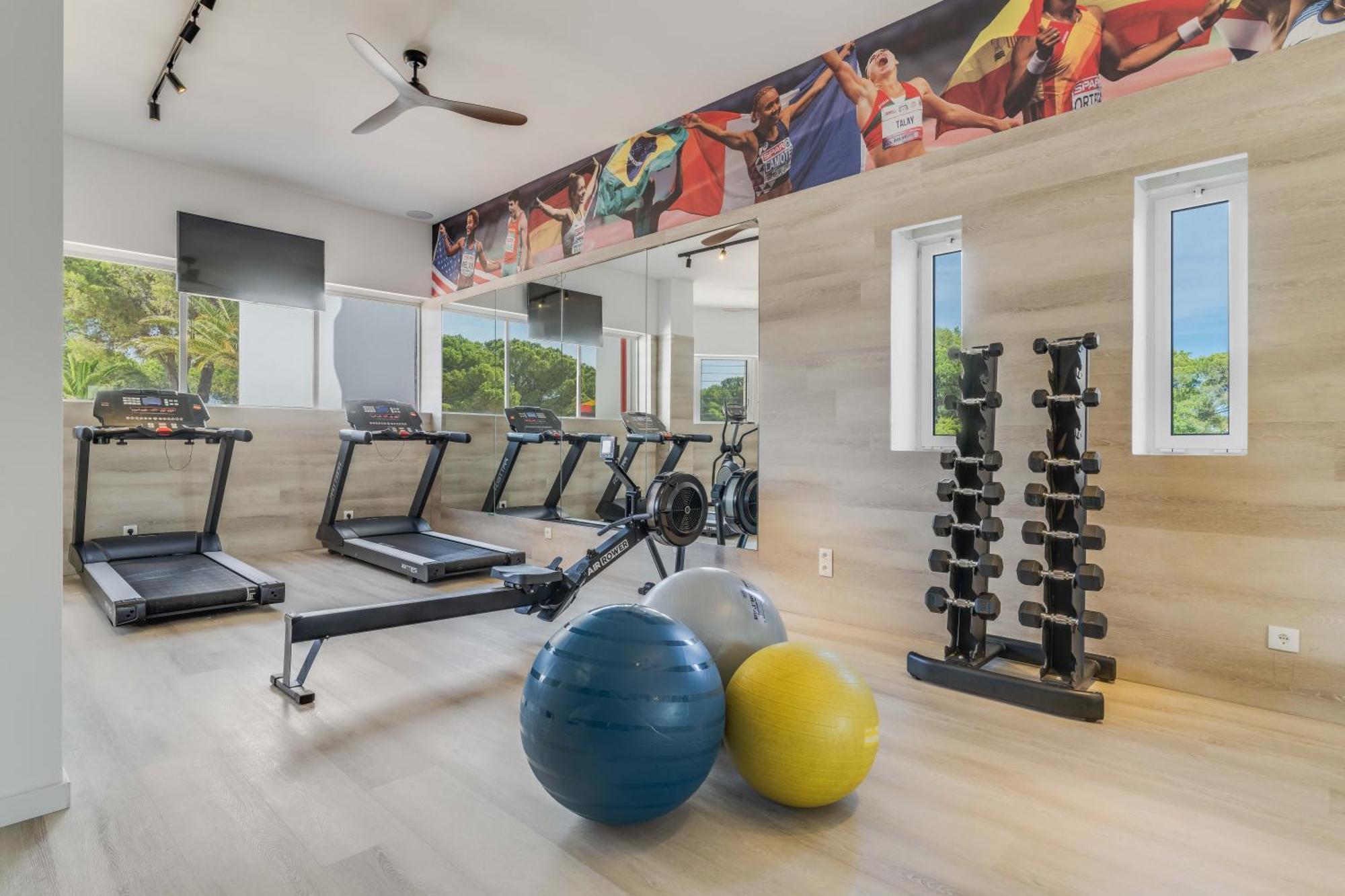 Pestana Blue Alvor Beach Esterno foto The gym at the hotel
