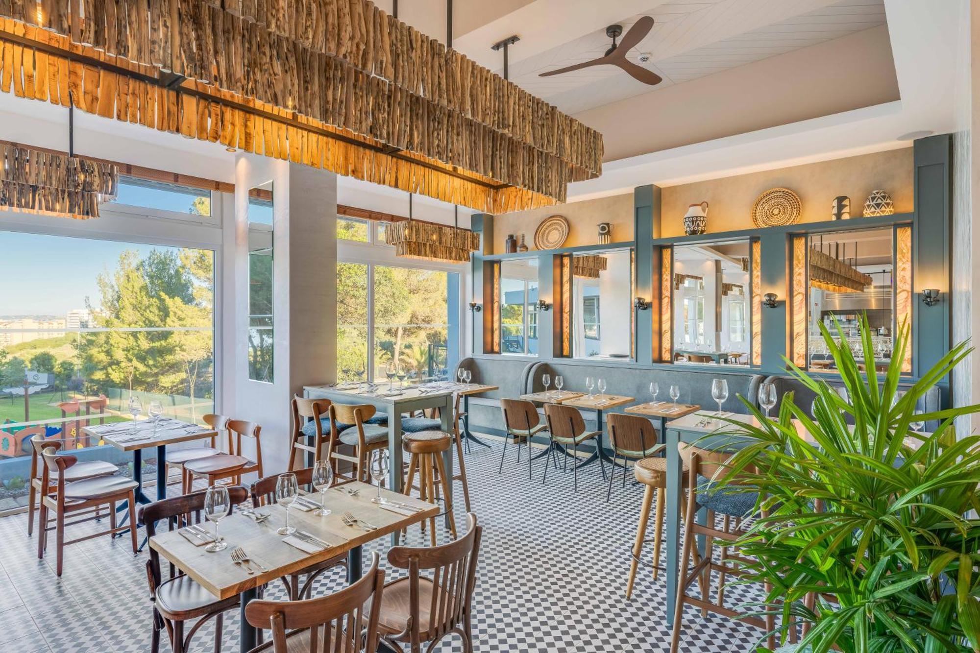 Pestana Blue Alvor Beach Esterno foto Restaurant
